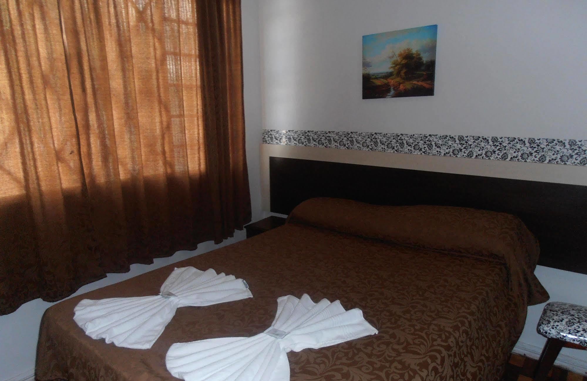 Hotel Normandie Iguassu Falls ฟอสดูอีกวาซู ภายนอก รูปภาพ